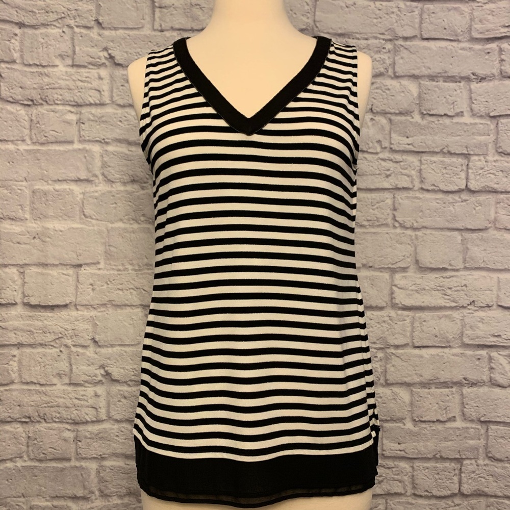 ❗️3/$20❗️WHBM V-Neck Striped Sleeveless Blouse